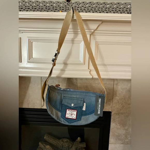 NWT True Religion Denim Hobo Style Crossbody with Adjustable Straps Y2K - Picture 3 of 8